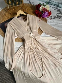 فستان ملكي • اوركنزا مبطن • مقاسات ٣٨-٤٨