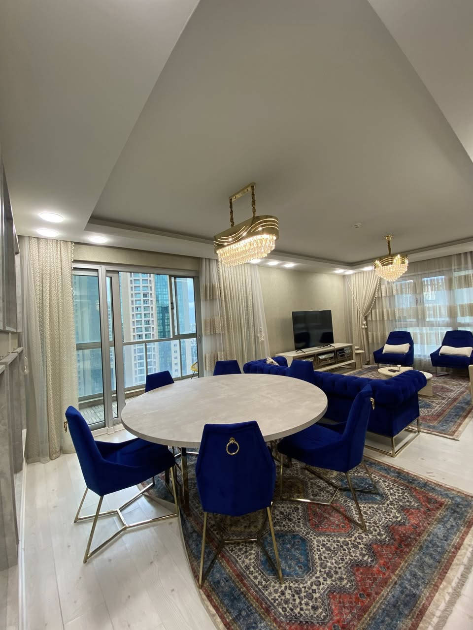 امپاير وينگ
🏙️ – للايـجار – بۆ کرێ  

🔸– غرفتين نوم و صاله و مطبخ معزول   2/1 

🔸– لمزيد من معلومات اتواصل ويانه :

🔸– يوجد عروض شراء و بيع و يجار في مربع الذهبي :
 

0750 099 89 89 📞

كاوه – عقارات مۆنیتەر Monitor Real Estate
