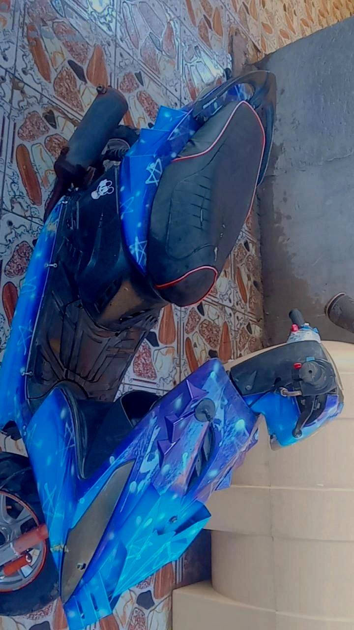 السلام عليكم للبيع مضلع صيني لدراجه متروكه مطرت الدنيه وطفت وعفته أبيع على حطته طافيه مكفوله من البوكه السعر 200 وبيهة محال المكان الكرنه للستفسار *********** البصرة, العراق
