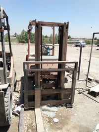 رافعات عدد 2للبيع لتيوتا كلج فقط ولدوسان محرك كايم غراضهه كلهه موجوده0...