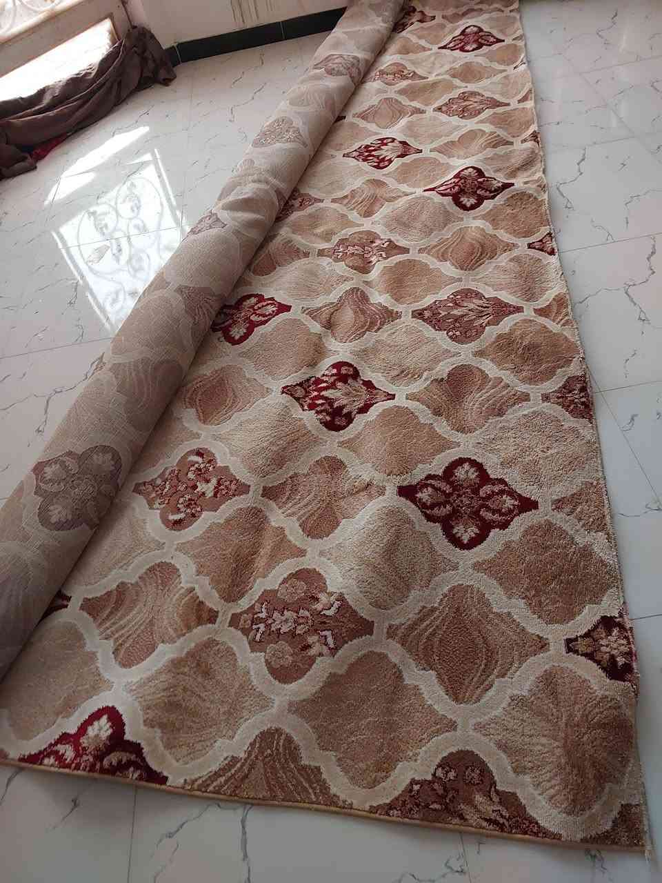 يا الله السلام عليكم زوليه للبيع طوله 6متر و عرض 4متر من وزن الثقل نضافه 90%سعر على هذا رقم ***********
