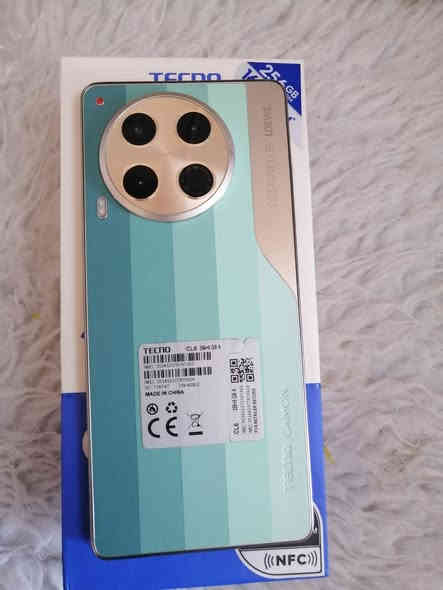 السلام عليكم جهاز للبيع تكنو كامون 30 جهاز مكفول فقط بس كارتون الذاكره 256 السعر 180 الشراي يتصل ***********
