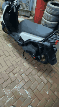 سلام عليكم دراجه جبلي ابيع واراوس جيتي ار نضيفه وهاي دراجه مكفوله من كلشي مكينه خير من الله  صالي ١٥يوم من نزلته رمبه*********** بغداد لحريه 🤍
