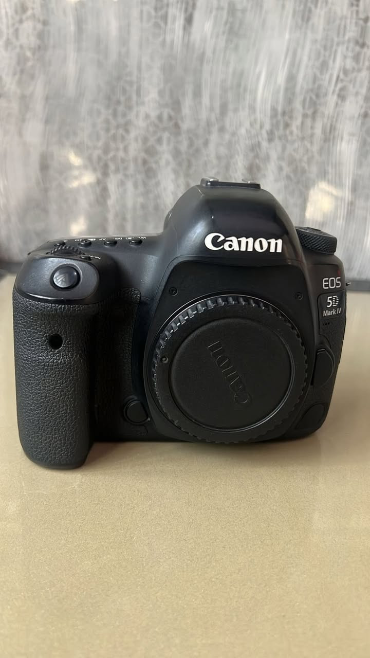 كامره كانون 5D مارك 4
مع عدسه 70-200 / رياضي دبل
نضافة 99%
   مكاني حله 
للاستفسار مراسلة الصفحه او الاتصال على
***********
