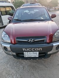 توسان ٢٠٠٦ • محرك ٢٧٠٠ • وارد امريكي