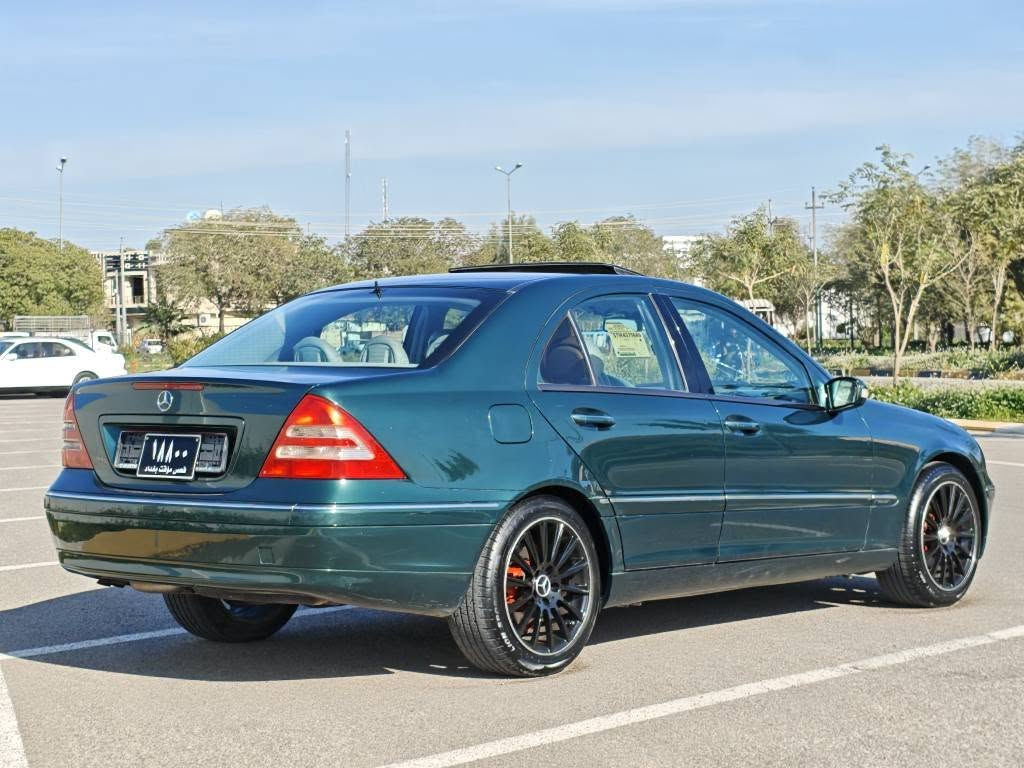 مارسیدس 2003 ساق
مەکینە ٦ پستۆن بیلاد
بیرەقەم دوبەی
فول مواسەفات
کوشن هیتەر
سەقف سلایت 
ساردو گەرم بە شەرت
جوار تایە و ویل تازە 
دینار مەسرەفی نییە
لۆک لۆکە سەیارەکە نمونەیە لە پاکی و جوانی
شوێن کەلار
سعر/٦٠ گلا و مەجال

ژم/*********** كالار, السليمانية
