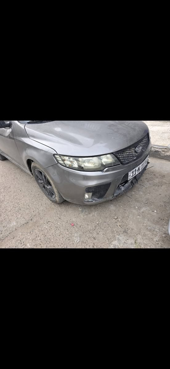 فورتي كوبيه تك باب
السعر ٦٨ ورقه
محرك ٢٠٠٠ دوش
السياره مصبوغه حزام والقماره مغلفه فابلون 
كير محرك تبريد كلشي مابيهن 
مكان السياره بغداد حي الاعلام
السياره ماشيه ١٨٠الف كيلو تقريبا
بيها حادث من وره ماعندي صور الحادث
السياره كله تفويل محسن ومي راديتر احمر 
السياره بااسمي وبيها هزه جديده بشهر العاشر


**إذا كنت صاحب هذا الإعلان وتريد حذفه لأي سبب، رجاءا أرسل رسالة إلى الدعم الفني**