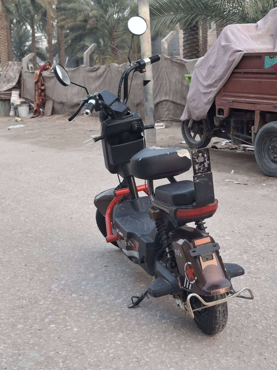 السلام عليكم
بايسكل حجم ١٤ بطاريات ٥ 
٣نمر سلتة موجودة لايتات نشرة شغالات سعر 275 كربلاء .جاير قرب اسواق فطرس 
*********** واتساب
