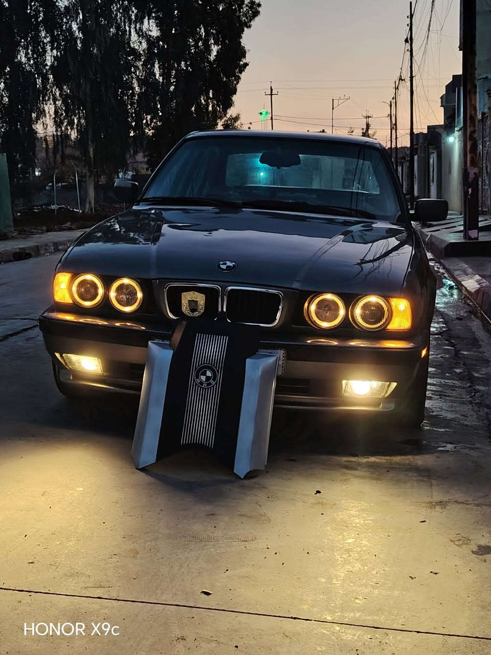BMW 530 V8✈️
اصل وفصل موديل 1994
فول توماتيك صبغ جمالية 
محرك وكير جدد مال كصه
   داخل جلد جديد+صاج 
    دبل جكمجة ايرباك 
4جامات كهرب +سنترلوك+ مركزي+لايت زينون مضخم
 صوت سماعات جدد 
_______________
سياره ما ناقصها كلشي 
ترايك بصرة ✈️
سيارة بأسمي شرط التحويل 
سعرهااا {80} بيها مجال 
*********** 
***********
