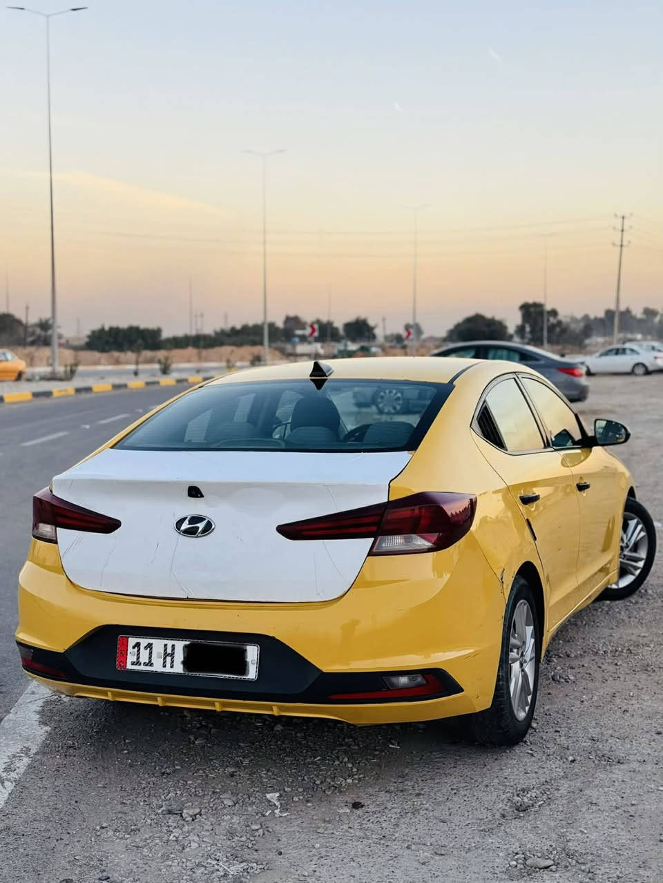 السلام عليكم النتره موديل 19  منظومه غاز بيها السيارة سياره مصفره هيئه وغرامات السياره ليبل واحد بدون تبديل مكان الديوانيه.   صور حادثها موجودات بالمنشور سعرها ٢٠ الرقم ***********
