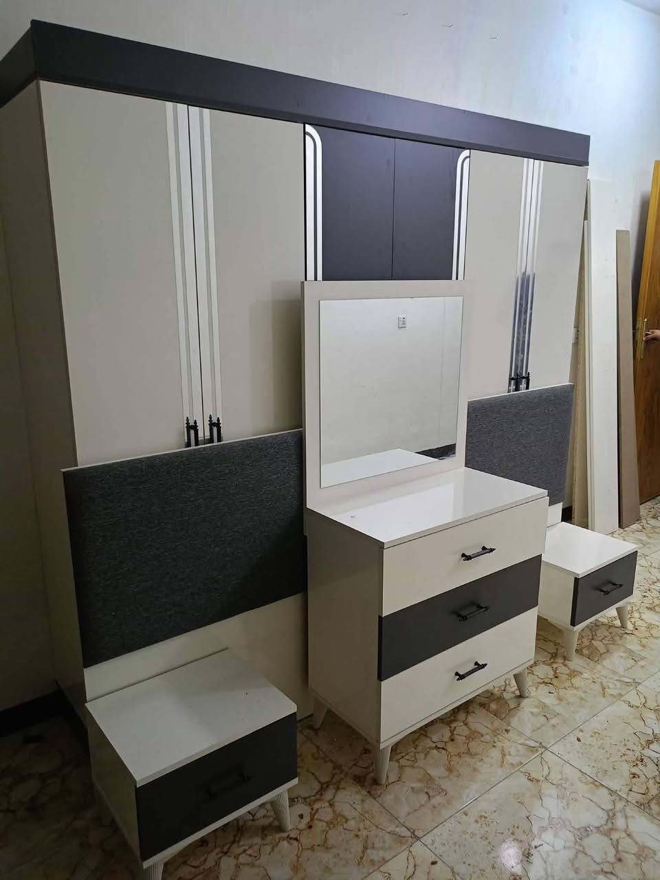 للبيع استفسار حجز وتساب ***********
