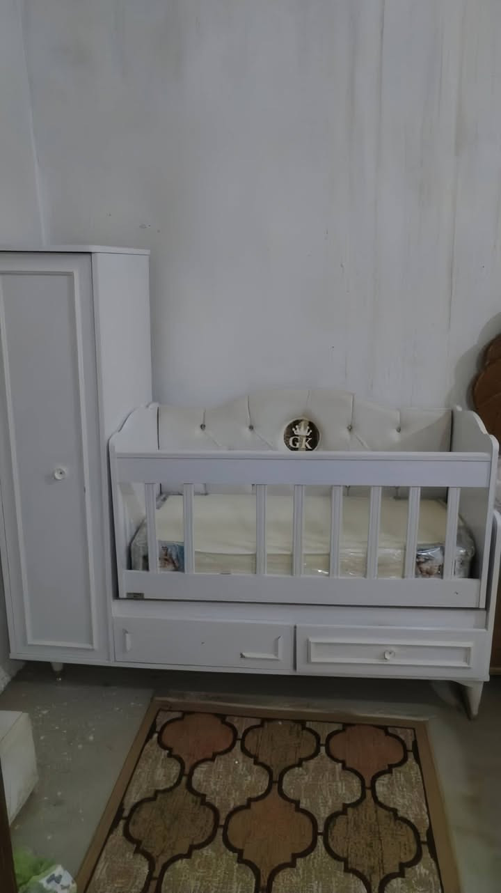 غراض للبيع الميز ب80 والكاروك ب125


**إذا كنت صاحب هذا الإعلان وتريد حذفه لأي سبب، رجاءا أرسل رسالة إلى الدعم الفني**