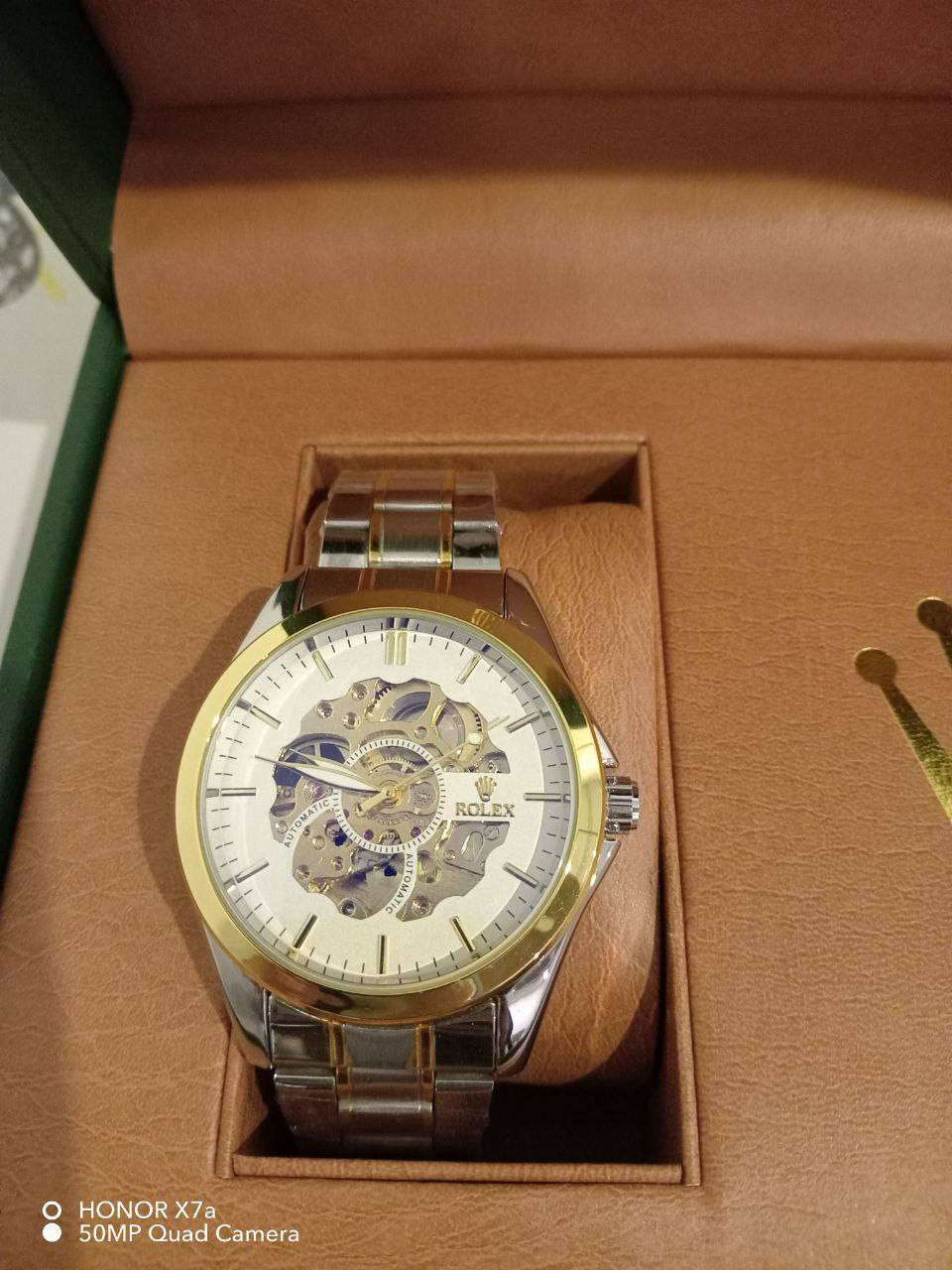 ساعه رولكس اوتماتك تشتغل بدون بطاريه السعر 60 ألف
توصيل بغداد5محافظات6 #للجميع


**إذا كنت صاحب هذا الإعلان وتريد حذفه لأي سبب، رجاءا أرسل رسالة إلى الدعم الفني**