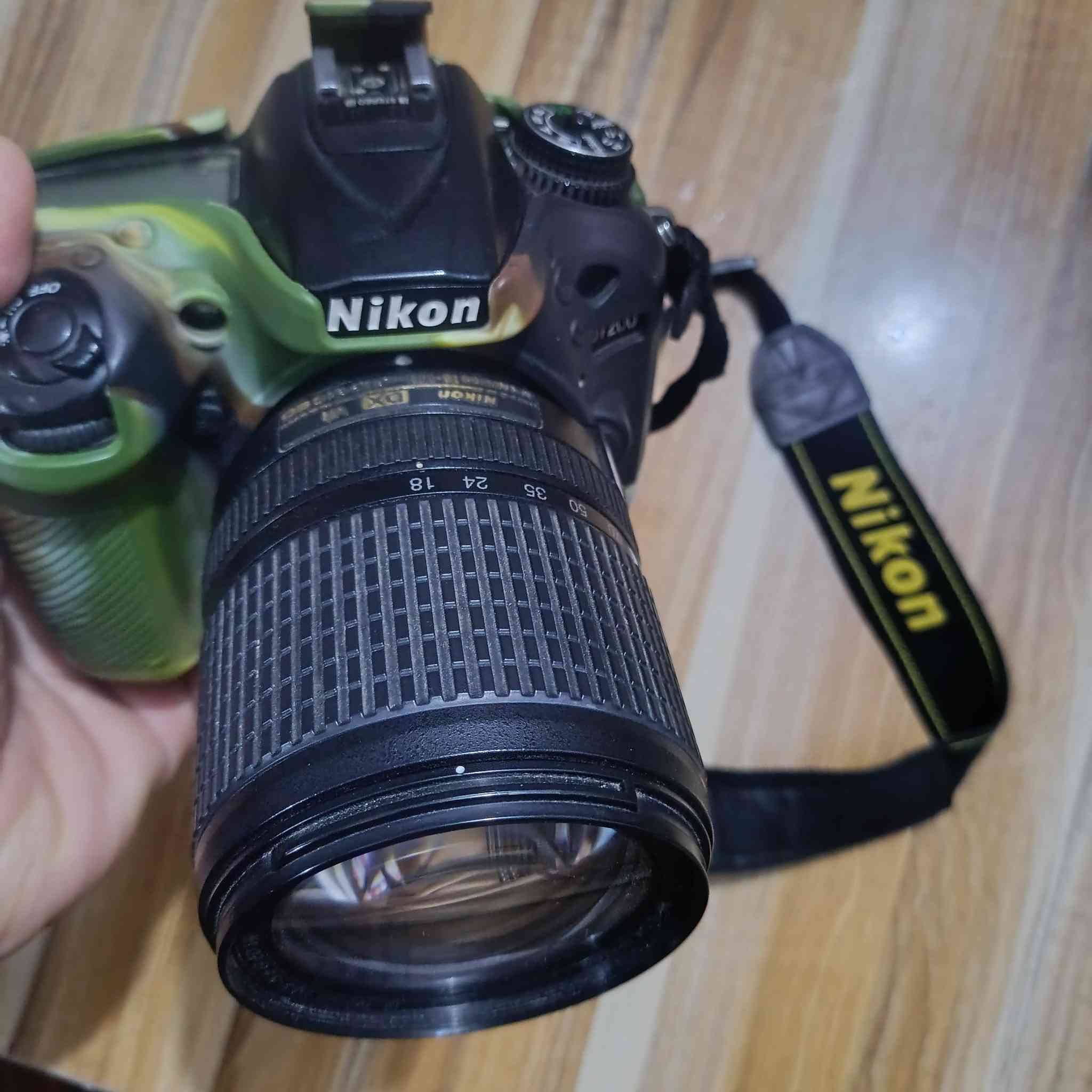 السلام عليكم كامرا نيكون D7200 كارتون وملحقاتها وياها مع بطاريتين ورام 64كيكا


**إذا كنت صاحب هذا الإعلان وتريد حذفه لأي سبب، رجاءا أرسل رسالة إلى الدعم الفني**