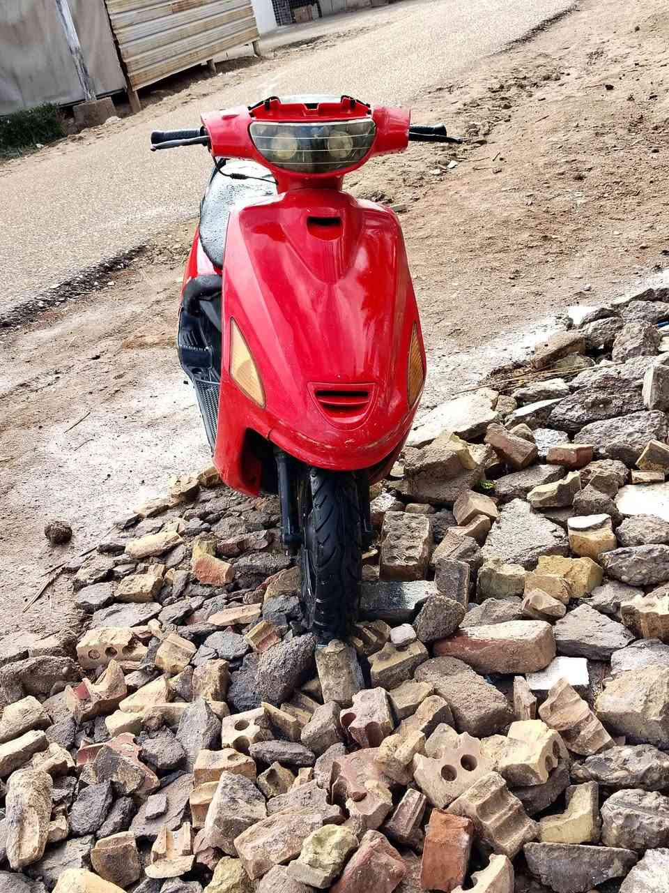 السلام عليكم شباب دراجه فراشه البيع انوع الدراجه كرستال دراجه كماله غراض جديد وكابريتر جديده كهربائيات كامله مكينه مفتوحه مره وحده وراق  نقصه بس باتري السعر(350) 
والمكان ميسان قلعت صالح التواصل على الرقم *********** وبيه مجال الشرايه
