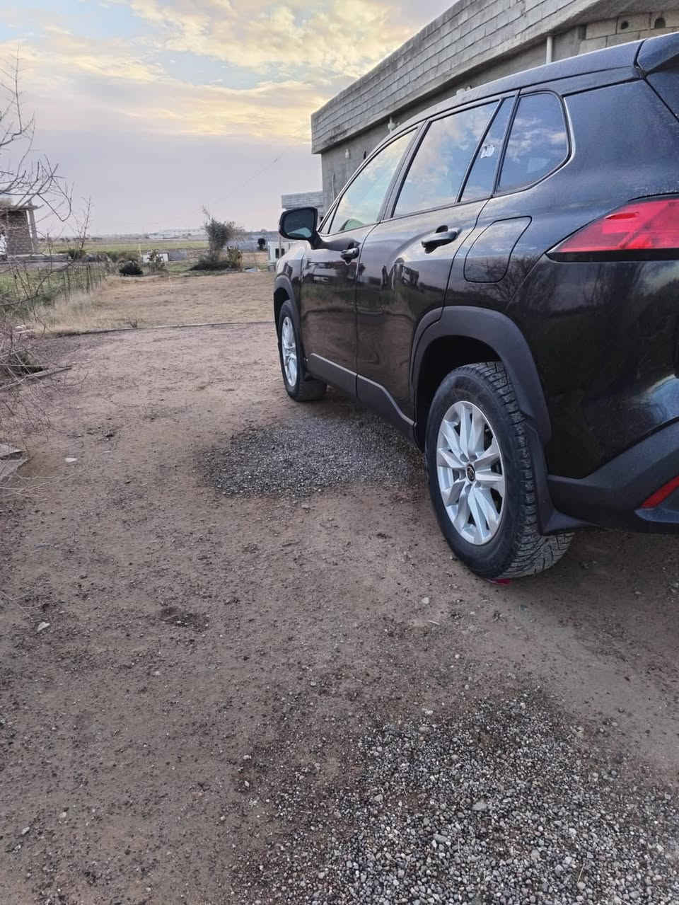 السلام عليكم ورحمه الله وبركاته 
تيوتا كورلا كروس بانزين فقط  2023
السياره نص فول مواصفات :
اللون :اسود
ممشى 91
-اوتو هولد
-هاندبريك بصمه 
- لايتات امامي خلفي led
- ونقاط عمياء
((ضرر بونيد فقط بدون دواخل
الباقي مكفول 
تتسجل جميع المحافظات عدا الاقيلم
مكاني تكريت 
السعر155

***********‬
