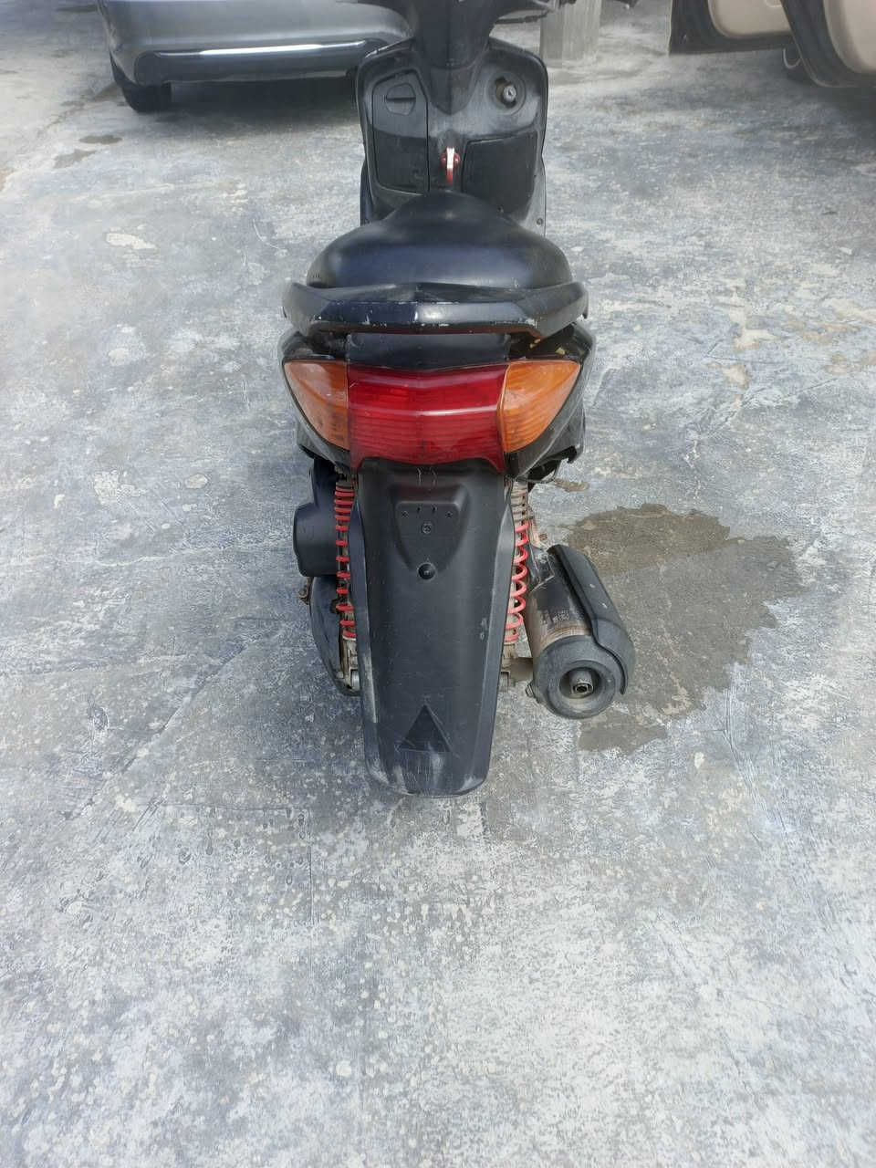 السلام عليكم
سكنس ياباني 110 
دراجه بلاديه نازله رمبه على ايدي كفاله دراجه
كلشي بيها شغال وبلادي
سلف هندر شغال لايت اشاير شغال
عنواني بغداد الشعله
السعر 450 
***********
