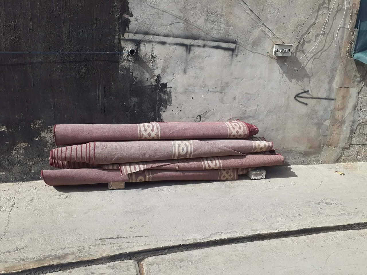 5فرشات كلهن نفس الون شلع 35الف رقم صاحبه ***********
