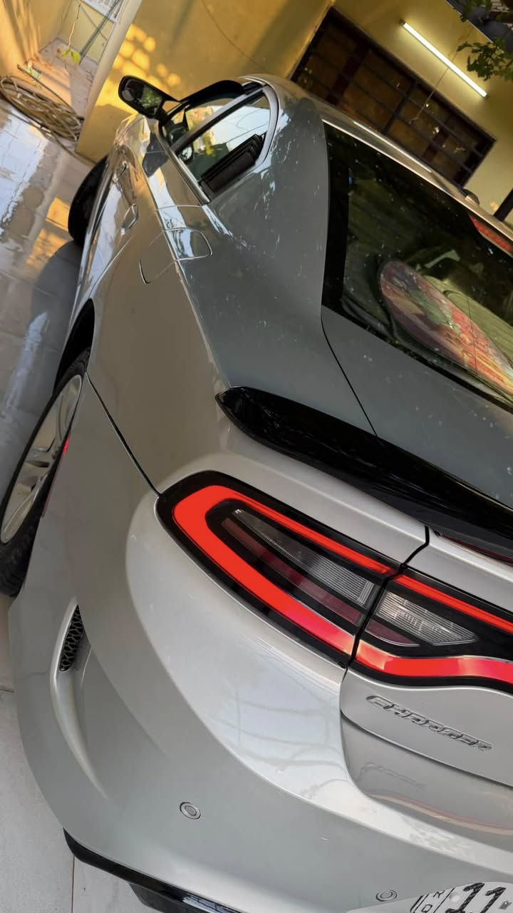 جارجر SXT مواصفات RT

dodge charger SXT 3600 6 cylinder 
ماشية 68 ميل
المواصفات
بصمه
تشغيل عن بعد
ستيرن تدفئة
كشنات تبريد تدفئة 
كهرباء مري قلاب
حساسات خلفية
شاشة جبيرة مع carplay اندرويد وIOS
مراية داخلية كاميرا شاشة كاملة فول HD
كشنات RT
بنيد RT 
الاضافات : كت كامل SRT دعاميات امامي خلفي + بنيد و دفيوزر RT  ومري باتمان ويل SXT 17 بلادي
تايرات بالجيس مصار كم يوم من شديتهن جدد
 لايت مشتغلة عدسات LED + لد نهاري 
 ولف حماوة مبرمج+ بلكات اوتو لايت ريسنك كلش مضبوطات + فيول بمب srt
السيارة وارد امريكي مصبوغة قطع بامريكا مابيها اي صبغ بالعراق 
بالعراق فقط 4 اصابع بارد بداية الجاملق الامامي
فيدوات الحادث عندي قبل وبعد الصبغ

السعر وباقي التفاصيل على الخاص


**إذا كنت صاحب هذا الإعلان وتريد حذفه لأي سبب، رجاءا أرسل رسالة إلى الدعم الفني**