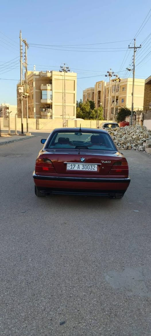 السلام عليكم ٧٤٠ موديل ٩٤ سياره جاهزة محرك ٨ سلندر مسكر رقم انكليزي كير محرك تخم تاير كهربائيات جاهزه السيارة مكفوله من الظربة سعرها ٦٠ مكانها ناصريه للاستفسار ***********
