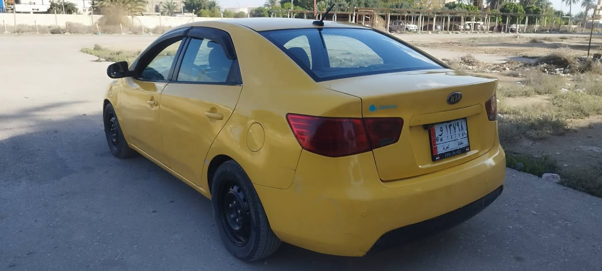 فورتي وارد امريكي2013
كير و مكرك 2400 ✈️✈️ شرط فحص
تبريد 🥶 ثلج
تخم تاير جديد 
شاشه ايباد تحكم ستيرنا
حادثها مال امريكه  جاملغ الخلفي بدون داخل خلاص
مصفر غرمات وهيأة نقل
رقم بغداد تحويل مباشر
مكان السياره بابل المسيب 
*********** / ***********
