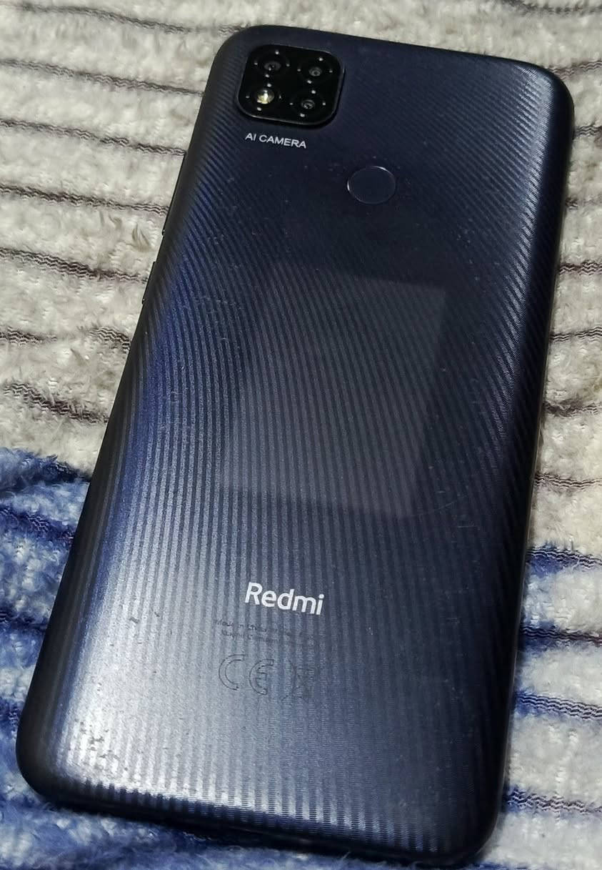السلام عليكم جهاز ريدمي للبيع  ذاكرته 128 الجهاز كلش نظيف يدعم الشحن السريع  شحنه ميصرف ابد السعر 75  رقمي ***********
