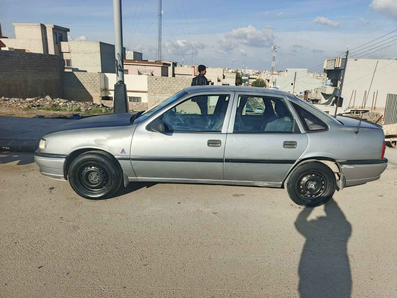 سيارة للبيع
اوبل /فكترة
موديل/91
محدد/93
كاربون/بيها
السيارة/بسمي
مكينة/فول
كير/شرط
أي ضرر ما بيها
السعر[50]بي مجال شي قليل
رثم التواصل/***********/***********
