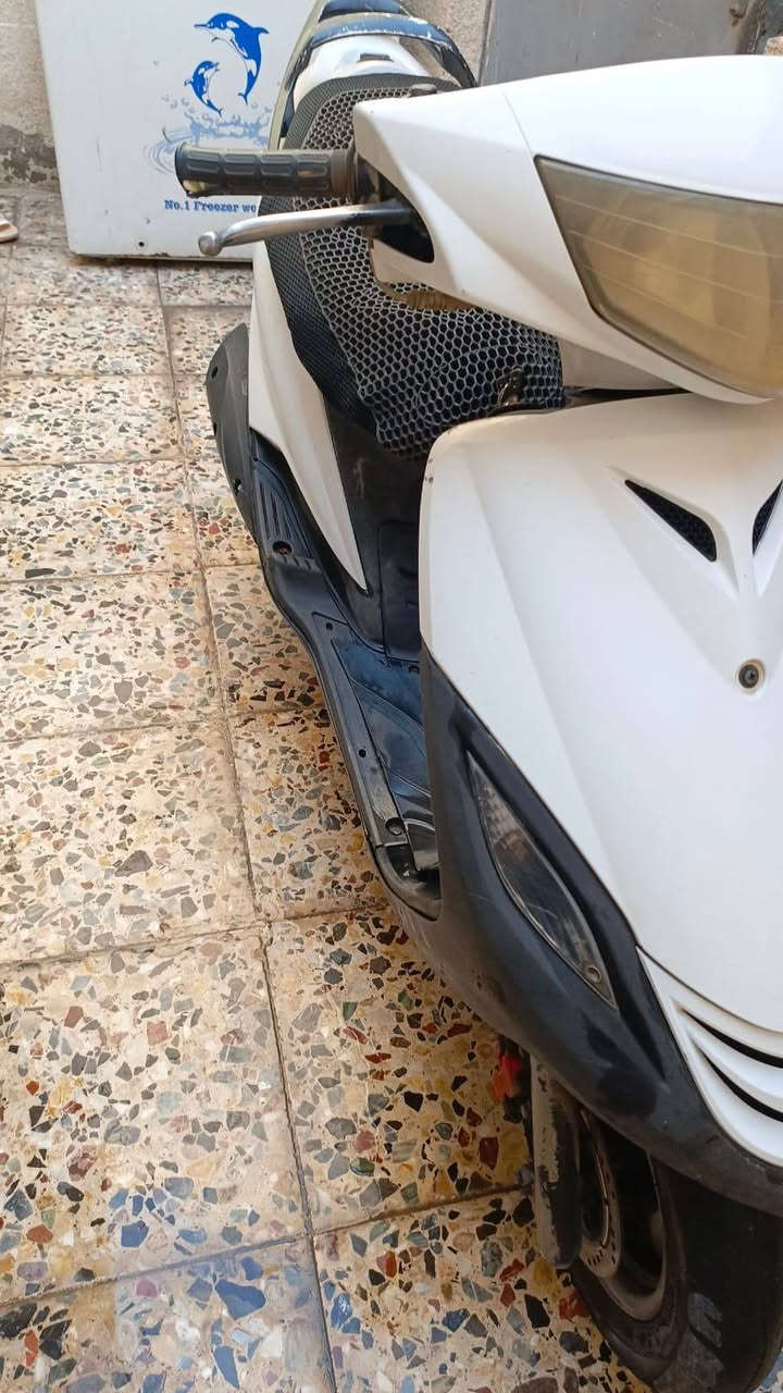 السلام عليكم دراجة ماكس 140 نكره سلف مابيه اي نقص بيه خيط تبخير فقط ب300 وبيه مجال بسيط *********** بغداد الجديدة
