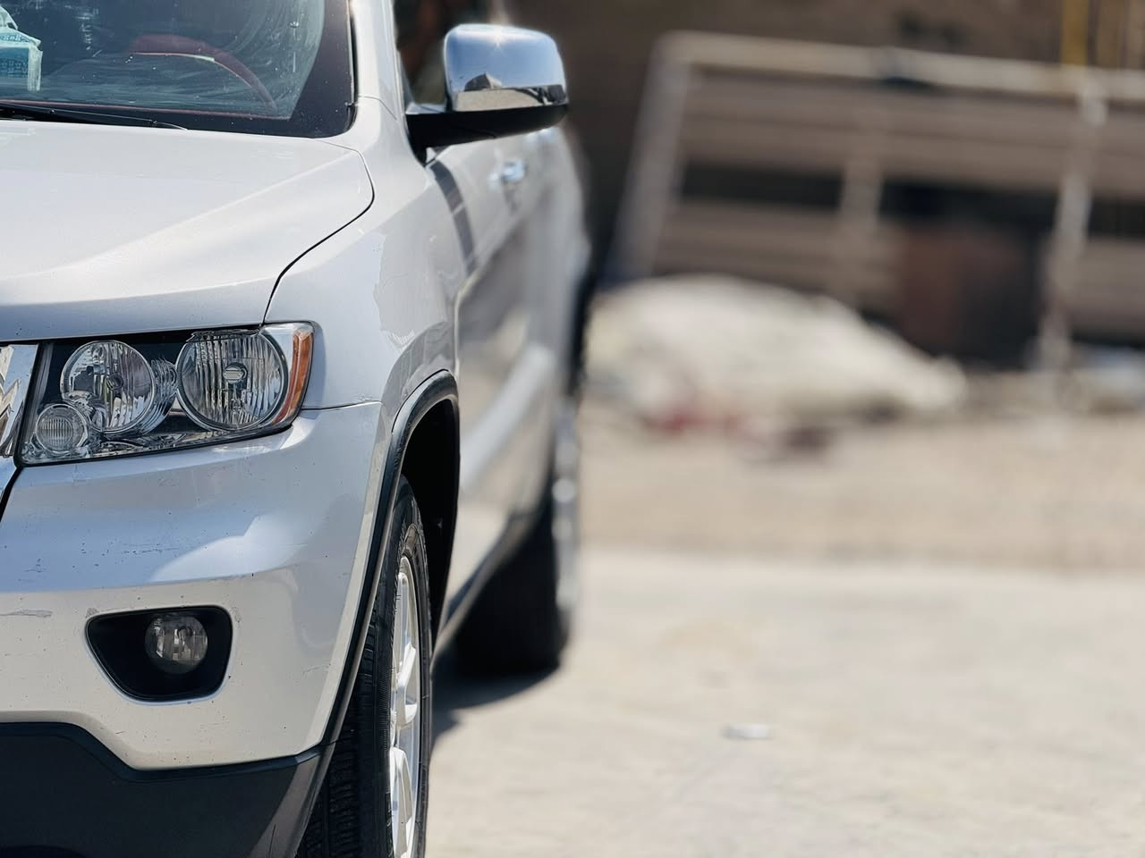 سلام عليكم جيب لاريدو مديل 12 وارد أمريكي حادثها بابين المنه تعديل وصبغ سيارة خير من الله مكينه توني شادها زيرو كيرها خير من الله موصفات نص فول بصمه داخليه بصمه ابوب وجنطه كشن كهربائي تتفئه تبريد خير من الله تايرات ما متعوبات رقم بغداد سعر 150 وبيها مجال لشراي مكان سيارة بغداد ***********هاذ رقم للستفسار
