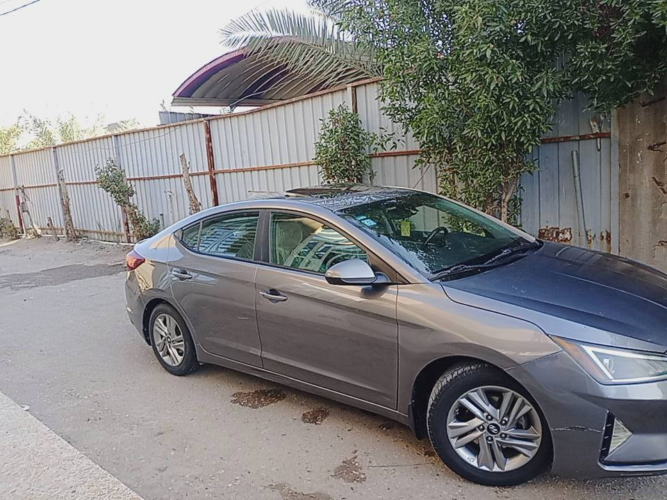 سلام عليكم ورحمه الله وبركاته 
النترا موديل 20 وارد امريكي 
حادثه جاملغ وبنيد وسونار مرفق مع صور 
فول مواصفات واحد على واحد 
بصمه وفتحه وكشنات تدفئه وسترين تدفئه كير ايتي المرغوب شاشه تخم تاير مكينه الفين دوش سياره جاهزه اي نقص ما بيه رقم بغداد انكليزي بسمي تحويل مباشر ماشيه 88 بصمه ابواب جنطه ذكيه كامره خلفيه سياره فول مواصفات واحد على واحد سعر 139 وبيه مجال بسيط 
مكان بغداد قضاء المحموديه 
الاستفسار 
***********
***********
