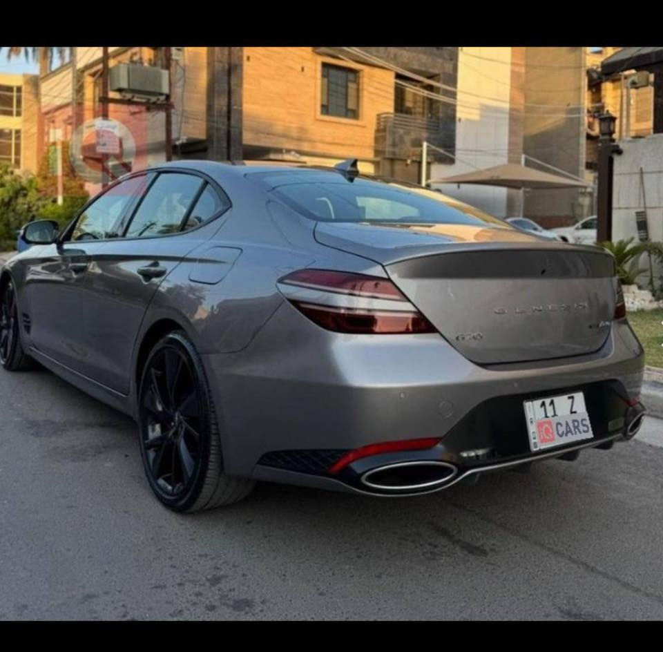 جنسس G70 برستيج
2023 
 6 سلندر تون تيربو 
ماشيه 31 الف كيلو 
لسياره حادثها 4 قطع بدون دواخل 
سقف كنتاره 
فتحت سقف 
كراسي كهرباء 
دفئه تبريد مقاعد 
تدفئه ستيرن 
داخل احمر 
خزن مقاعد ميوري 
صندوك كهرباء
تشغيل عن بعد 
حساسات امامي خلفي 
توقف ذاتي 
4 كامرات 360
مرايا شفط كهربائية مع إشارة ترحيب 
نظام تحديد مسار 

مكاني الكاضميه 

سعر 23الف بيها مجال 
0777 320 2737
