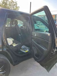 للبيع جيب بلاك توب  موديل 22 (Black top) الون أسود الماع  ماشيه29  موص...