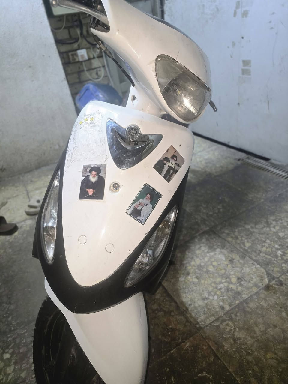 للبيع ماكس منغولي
نكره سلف 
بوشه ٤٩
زوج تايرات جدد 
باتري جديد

نقص قبق هندر فقط
سعر ٣٠٠الف 
مكان البياع حي تراث
***********
