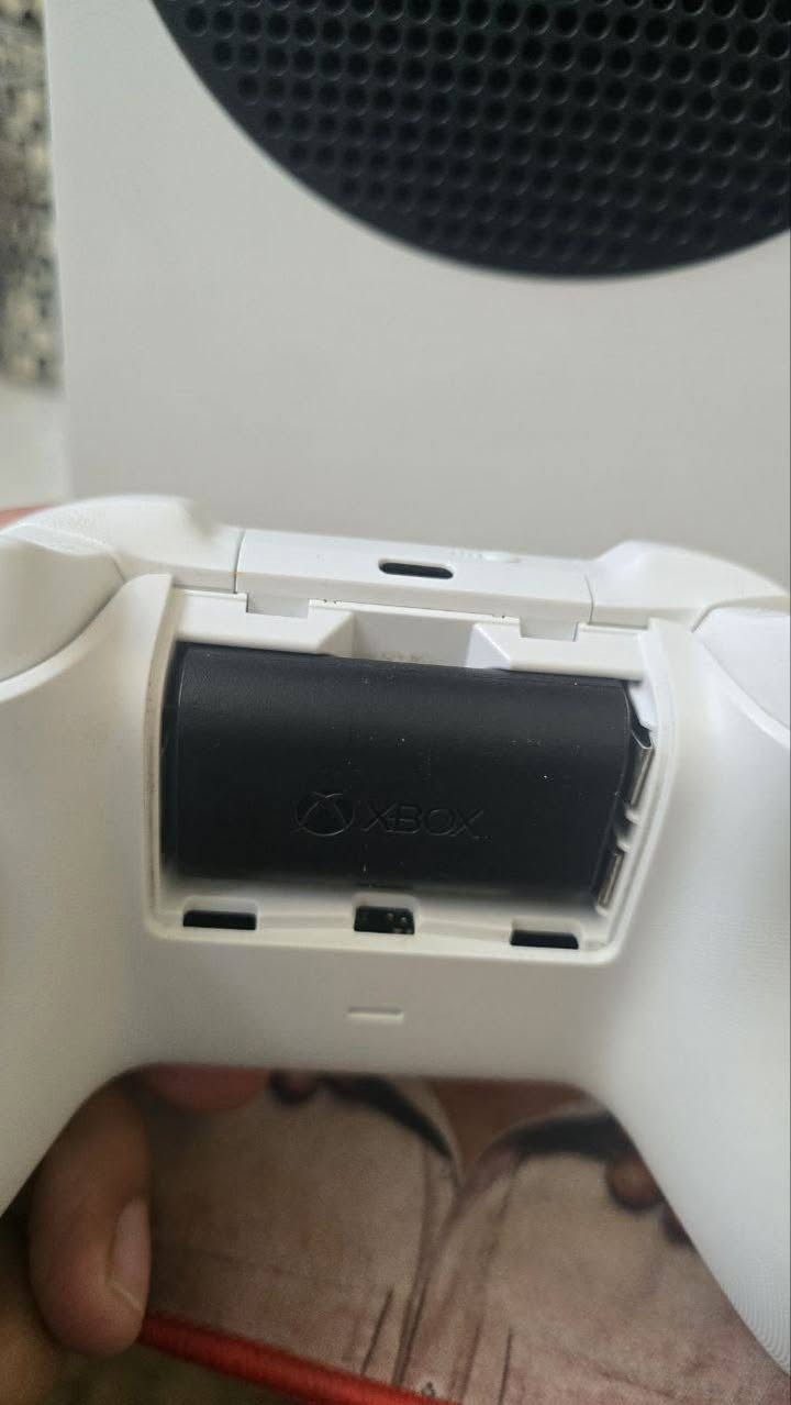 السلام عليكم
الجهاز كامل ملحقات كارتون و اسلاك  و يد  اليد بيها درفت بسيط ميأثر بلكير اليسره  و وياها بطاريه اصليه من اكسبوكس اليده تشحن من منفذها  بدون قاعده 
السعر ٣١٠


**إذا كنت صاحب هذا الإعلان وتريد حذفه لأي سبب، رجاءا أرسل رسالة إلى الدعم الفني**