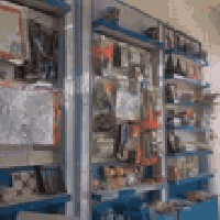 رفوف للبيع عدد  8قطع تواصل واتساب رجآ 07729036041 عنوان بغداد  الامين ...