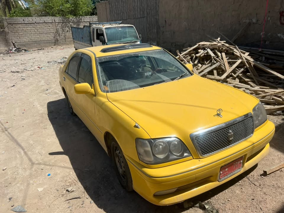 سلام عليكم ملكه 
٢٠٠٥كصتين سياره جاهز للخير
برغي نقص ماكو 
تبريد انجماد 
مسجله ومفحوصه 
تخم تاير حداديه 
سفنجه 
وكاله ثاني 
مكاني بابل المركز السعر ٤٠ 
وعليها غرامه ٦٠٠ ينزلن من يمها 
***********
