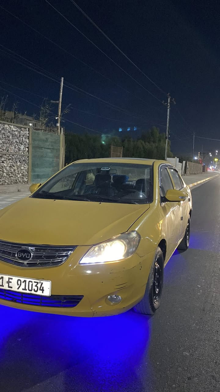 بي واي دي جي ثري 2013 بصمة. اوتو
رقم انكليزي مصفرة هيئه وغرامه بأسمي تحويل ثاني يوم 
اشاير مري ، اشارة ترحيب السياره نضيفة نضافة على ايدي تخبل و خير من الله 
مابيها نقص برغي كير مكينه كفاله ، كهربائيات كامله ، تدفئه تبريد ، تخم تاير جديد اليوم شديتهن 
معروضه 53 وبيها مجال 

 شراي اتفضل ***********
