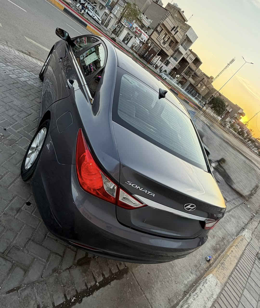 سلام عليكم سوناتا خط واحد غاز كورية 13 
جاهزة مكينة كير حدادية تبريد تدفئة 
سيارة جديدة ماشية 155 الف 
مابيه كل نقص 
عنوان بغداد 
***********
