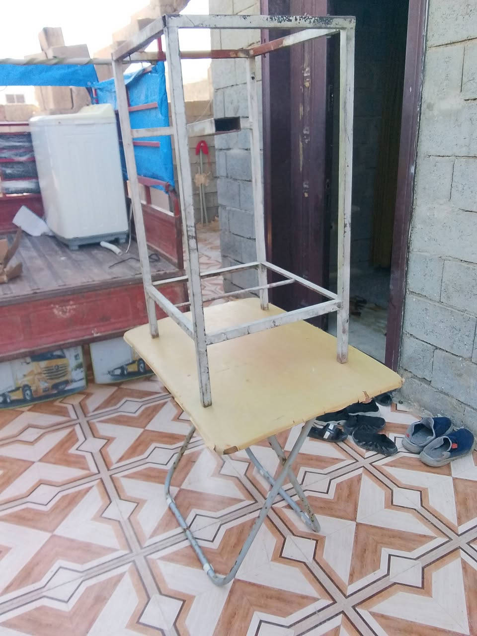 غراض للبيع عنوان حي بدر
خشب قطعتين صاج اصلي 
مع قاعدات مال باب بلاستك 8 آلاف 
ميز طبك خشب اصلي مو من جدد قديم ووزون ثكيل سعرها 8 آلاف 
ميز مال تانكي ماء او برميل او مبرده حجم صغير قفله 10 آلاف 
كاميرات عدد 6 قطع ابيعهن 20 ألف لان نضام قديم ما يصير علا سستمات جديده 
واتساب ‏‪0771 631 0577‬‏
