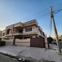 أربيل • ٢٥٠م • طابقين شارع ٢٠م