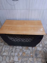 نصف تخم قنفه 3 مقاعد و2 كراسي وميز متحرك / 60  سنك ابو الكاونتر المنيو...