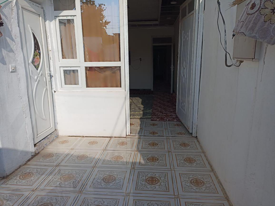 دار للبيع رقم ٩٠ متر نضيف ومرتب قرب من المحافظه الجديده ***********
