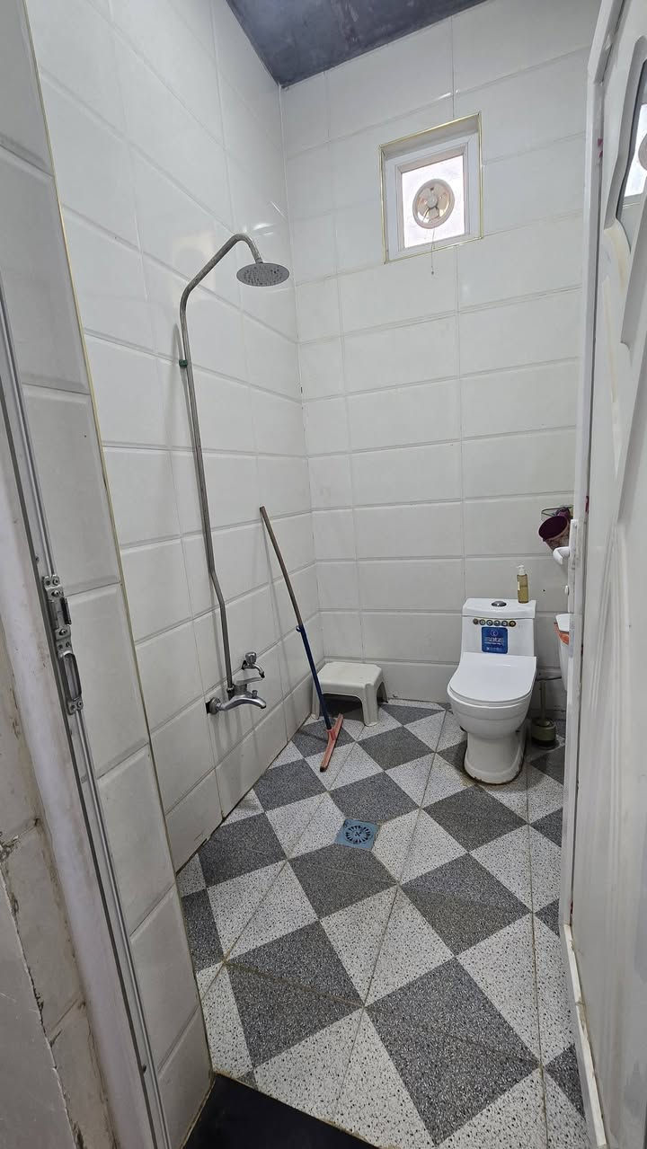 بيت  البيع زراعي سند 25
العنوان التقيه الثالثه داخل مجمع الروان النموذجي شارع 10
المساحه 150
الواجهه 6
النزال 25
البيت طابقين البيت عكاده
عدد الغرف 3 
استقبال
صاله عدد 2
مطبخ 
مجمعات صحيه طابقين***********
واتساب ***********  مراجعه مكتب 🏢 العاصمة للعقارات والمقاولات العامه العنوان الديوانية ام الخيل ساحه الاحتفالات قرب البلديه الجديده*********** واتساب
