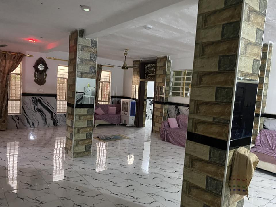 ارض  للبيع مع دار سكن مساحة الارض دونم و١٠٠مترجنس الارض زراعي سند ٢٥العنوان شافعيه نزلت الغتاره حي الامام علي خدمات كامله ماء انترنيت مولده شارع وطني مداري ابتدائية ومستوصطه تفاصيل اكثر اتصال على رقم صاحب الارض الرقم بي واتساب

‭٠٧٨٣ ١٥٠ ٨٠٤٠‬
