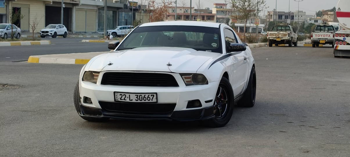 مۆستانگ ۲۰۱۱ پریمێۆم پلةس v6 ی ۳.۷ دەشبول ۷ڕەنگ چوار گيچ و تحكم سةر سوكان و تحديد سرعة ناو جلد گێر ئۆتۆماتیک سيستةمى سالانساى لةسةرة بة دوگمة ئةكريتةوةو دائةخرئ بةدل خؤت شازى دةنگى هةية شكلى كراوة بة2014 ویلی۱٨ ویڵد توسايز لەحیە RTRو باڵی سەرسنوق شيلبية و دةعامى شيلبية عةتةرى روش سپؤرت و لايت زينيون و شوتەی سپۆرتی بۆ بەسراوە  بەرمەجە کراوە ئيكس پايپى لةسةرة سیستەمی رادیۆ و سەماعەی Microsoft sync بێتەقەوڕەقەیە گێر و مەکینەو ئەکسل و تەحویل بەشەرت ۳ پارچە بۆیاخ پێش و دوای کەپسە بێلێدران بێ ئێرباگ
 ( ١٨ ,٧٠ , ١١٨ ،٧٥٠ ) گۆڕینەوەش ئەکەم بەشتێک لەسعرابێت
سعری ١٠٥ مەجالێ کەم شمشمل, السليمانية


**إذا كنت صاحب هذا الإعلان وتريد حذفه لأي سبب، رجاءا أرسل رسالة إلى الدعم الفني**