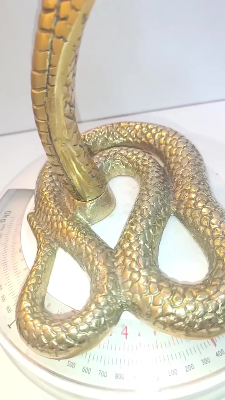 كوبرا نحاس
جدا ثقيلة
سعرها مع التوصيل 75 الف


**إذا كنت صاحب هذا الإعلان وتريد حذفه لأي سبب، رجاءا أرسل رسالة إلى الدعم الفني**