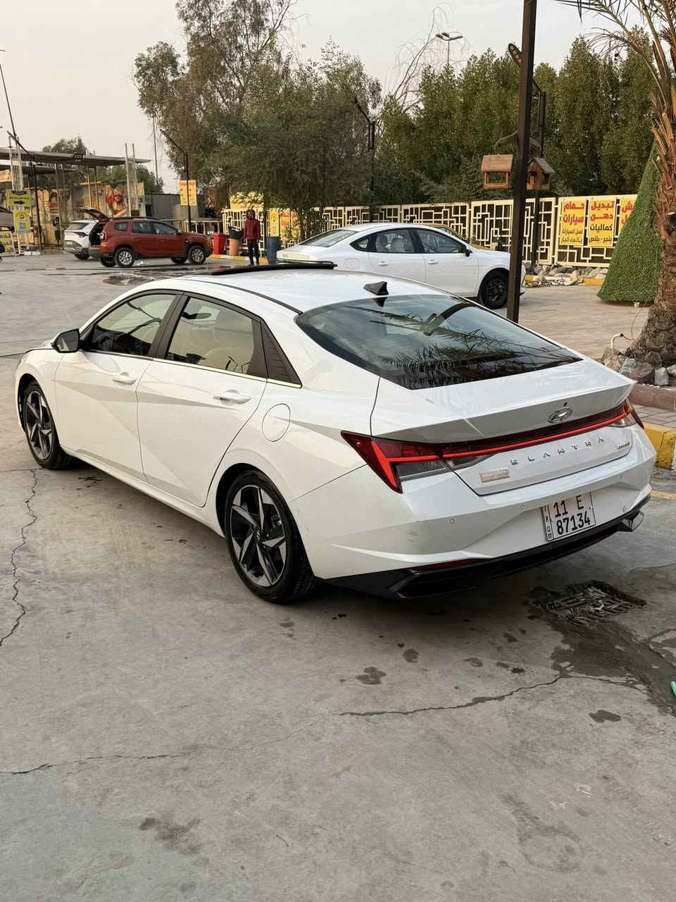 سلام عليكم 
للبيع النترا لمتدد 2022 فول 1/1 
لون ابيض صدددفي
ضرر جدآ بسيط خشم جاملغ فقط 
ماشيه 36 الف 
مواصفات 
بصمه 
فتحه
جلد 
كشنات كهرباء 
لايت زنون اصلي 
بكلايت لد
رادار 360 
وبعد بيها هوايه مواصفات 
رقم بغداد بسمي 
صور الحادث بلمنشور
سعر 158 وبيها مجال 
***********
