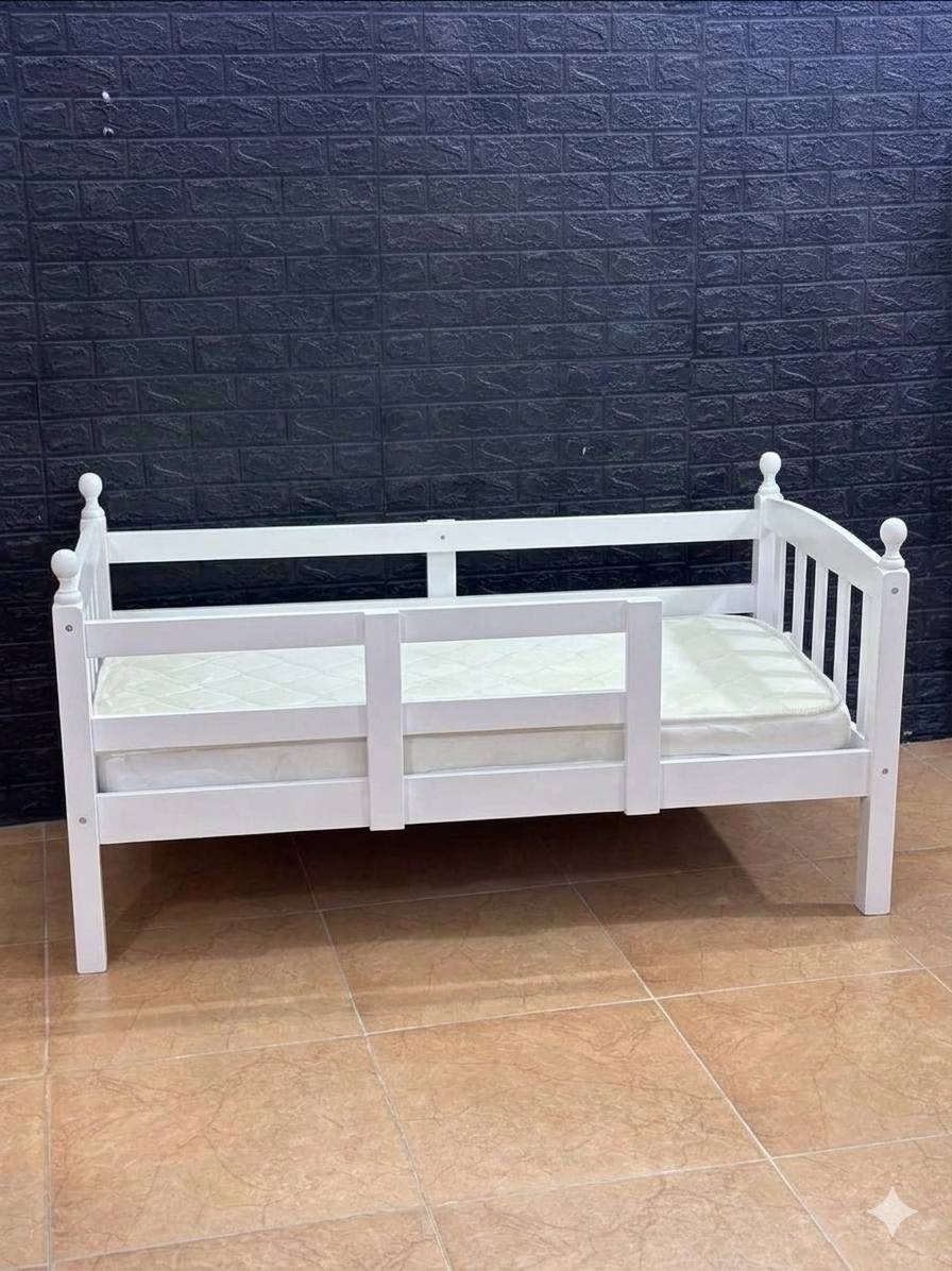 جرباية طفل ديكور كلش حلو، شغل درجة أولى. ❤️😍
سعر مناسب جدًا.   ❤️
تتوفر خدمة توصيل . 🚗💨
***********
للتواصل واتس اب أيضًا. 📱💬
ملاحظة/ كل ما نعرضه شغل معملنا جديد، ما نتعامل بالمستعمل. 👍✅
