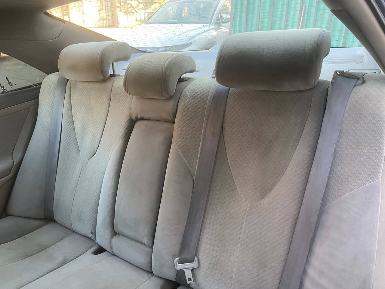 سلام عليكم كامري للبيع امريكي 2007حادث جاملغ ايمن ومصلح نفسه وبنيد مبدل سياره ليبل واحد صبغ حزام مكينه 4سلندر2400لاتنقيص ولاتبخير بس صوت جكجكه كير تمام  بيها منظومه غاز تخم تاير باتري جديد تدفئه تبريد ثلج مكاني البلديات /السعر 78$وبيها مجال للاتصال***********
