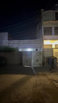 دار للايجار منطقة الامين نهاية شارع النواب قرب تقاطع الزهور  مساحة 128...